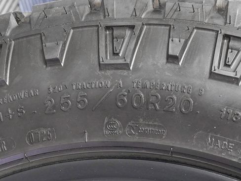 Used 2020 Land Rover Defender 110 HSE image 35