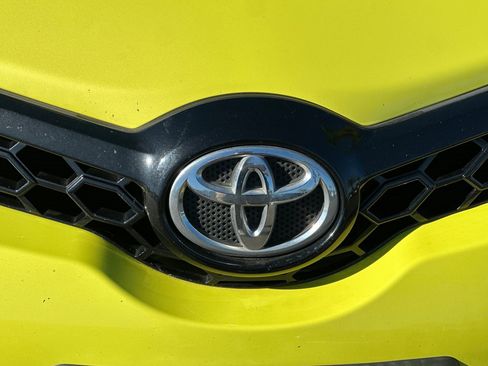 Used 2017 Toyota Corolla iM image 36