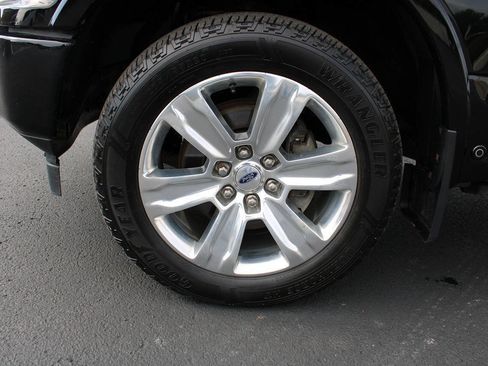 Used 2018 Ford F150 Platinum w/ Technology Package AWD/4WD image 12