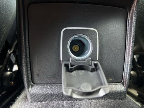 Used 2025 Jeep Compass Limited image 29