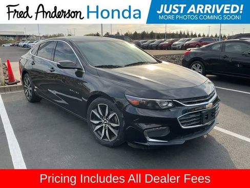 Used 2018 Chevrolet Malibu LT FWD image 1