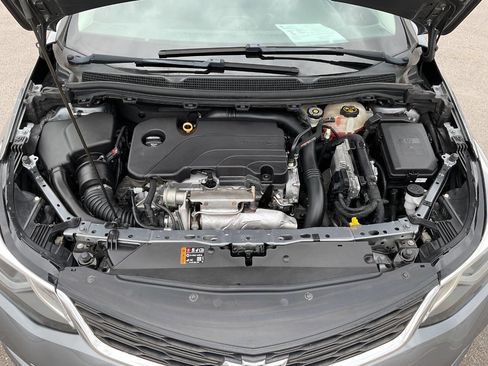 Used 2018 Chevrolet Cruze LT w/ Sun And Sound Package FWD image 47