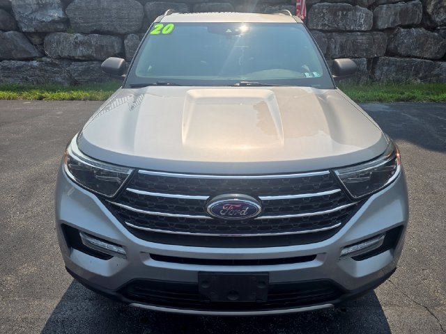Used 2020 Ford Explorer XLT w/ Equipment Group 202A AWD/4WD image 9