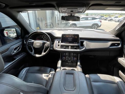 Used 2021 Chevrolet Tahoe Z71 w/ Luxury Package AWD/4WD image 22
