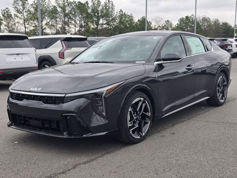 New 2025 Kia K4 GT-Line w/ GT-Line Premium Package image 3