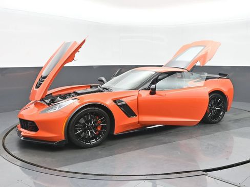 Used 2019 Chevrolet Corvette Z06 RWD image 31