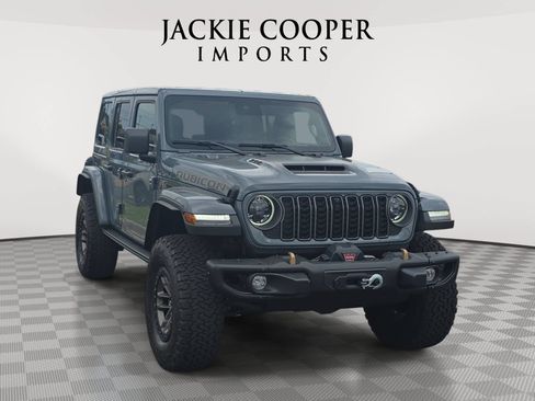 Used 2025 Jeep Wrangler Unlimited Rubicon 392 AWD/4WD image 3