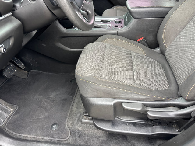 Used 2020 Chevrolet Traverse LS AWD/4WD image 9