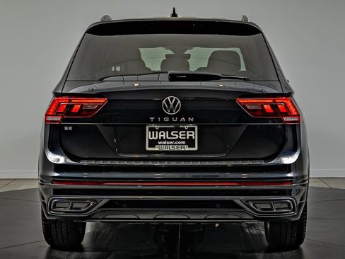 Used 2023 Volkswagen Tiguan SE R-Line FWD image 6