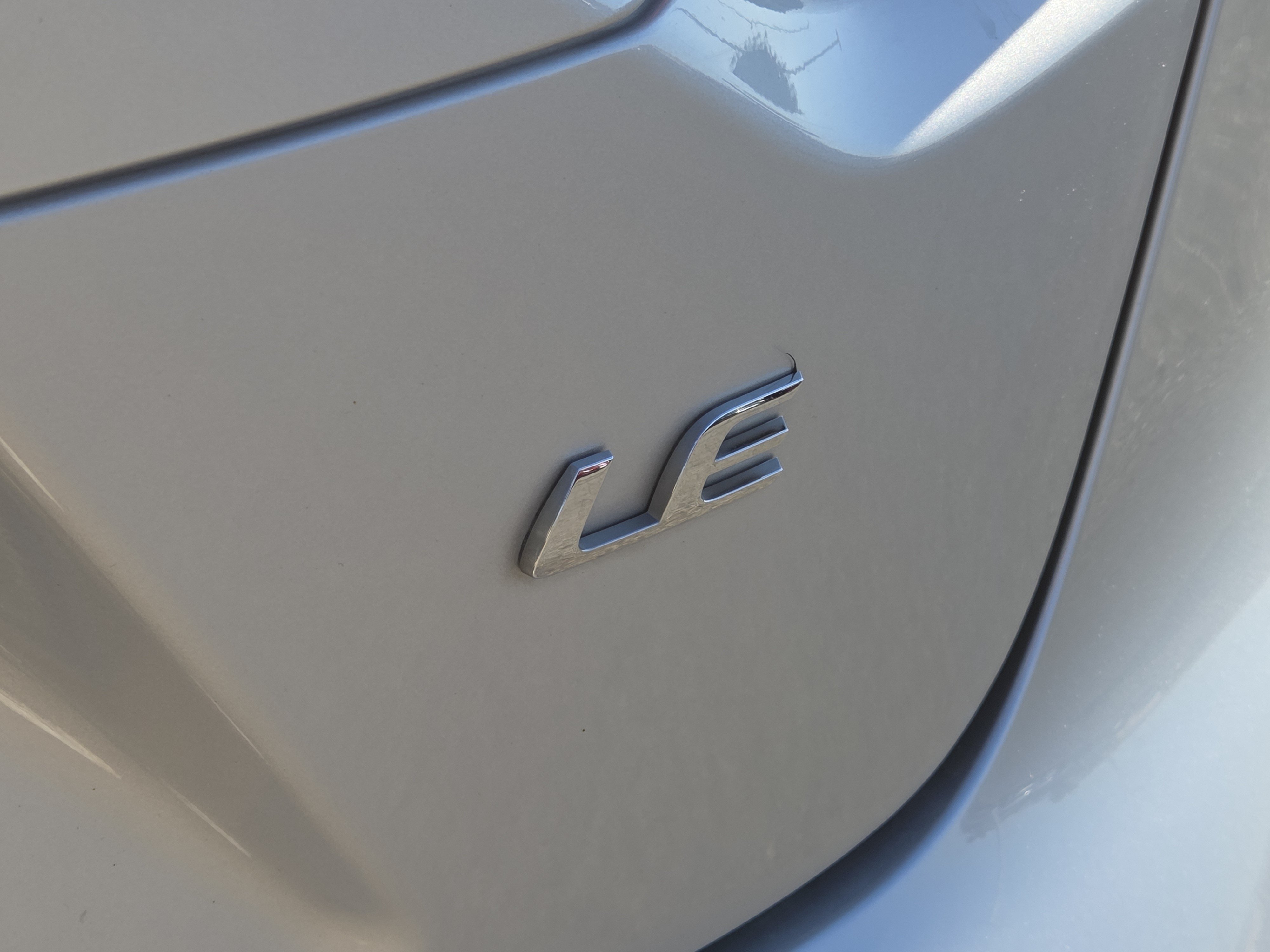 Used 2025 Toyota Corolla LE FWD image 22