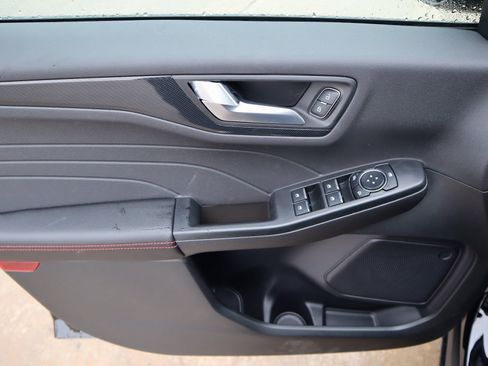 New 2026 Ford Escape ST-Line w/ Tech Pack #1 FWD image 17