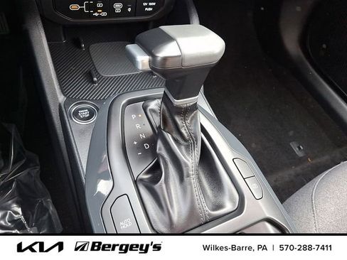 Certified 2025 Kia K4 EX image 18