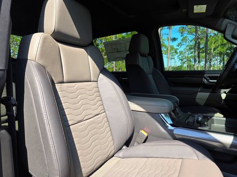 New 2026 Chevrolet Silverado 2500 ZR2 AWD/4WD image 28