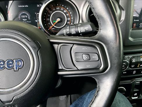 Used 2021 Jeep Wrangler Willys image 21