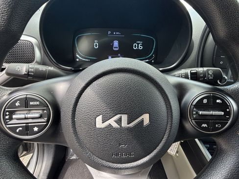 Used 2025 Kia Soul LX w/ LX Technology Package image 26
