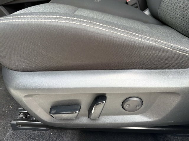Used 2021 Nissan Rogue SV FWD image 21