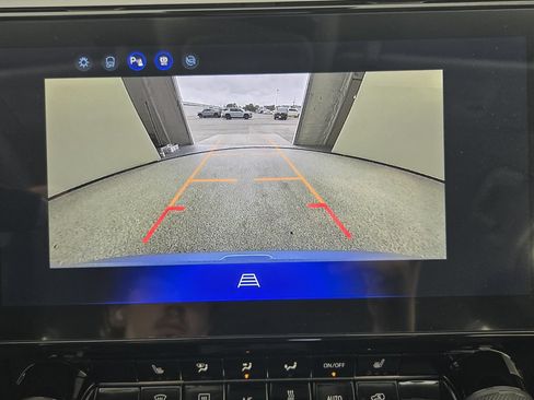 New 2027 Chevrolet Bolt LT w/ Comfort Package FWD image 19