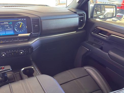 Used 2023 Chevrolet Silverado 1500 High Country RWD image 29