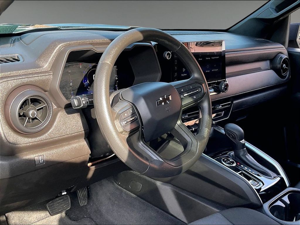 Used 2023 Chevrolet Colorado Trail Boss AWD/4WD image 8