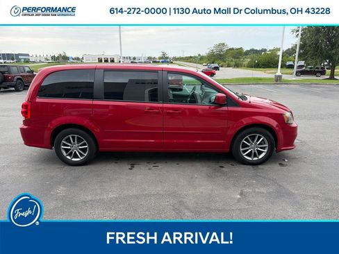 Used 2014 Dodge Grand Caravan R/T w/ Driver Convenience Group FWD image 3