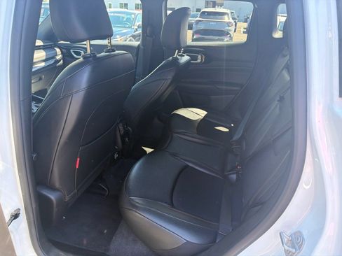 Used 2025 Jeep Compass Trailhawk AWD/4WD image 18