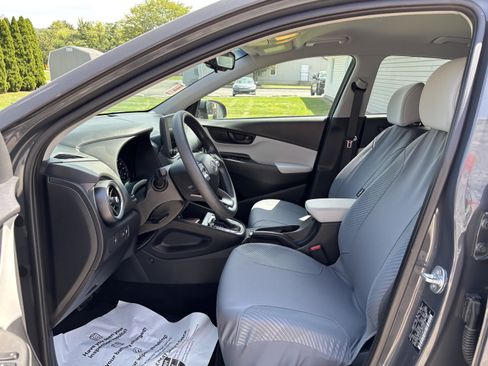 Used 2023 Hyundai Kona SEL AWD/4WD image 13