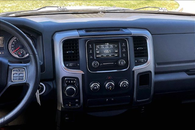 Used 2019 RAM 1500 Classic SLT AWD/4WD image 4