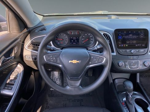 Used 2024 Chevrolet Malibu LS FWD image 12