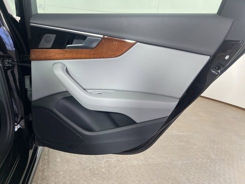 Used 2023 Audi A4 2.0T Premium w/ Convenience Package image 14