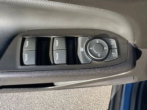 Used 2024 Chevrolet Equinox LT w/ Driver Convenience Package image 12