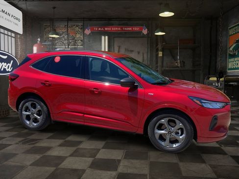 Certified 2023 Ford Escape ST-Line w/ Tech Pack #1 FWD image 2