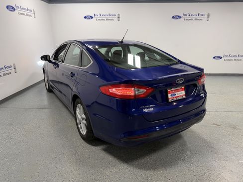 Used 2015 Ford Fusion SE w/ Equipment Group 202A image 4