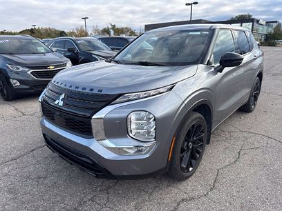 Used 2023 Mitsubishi Outlander SE Black Edition