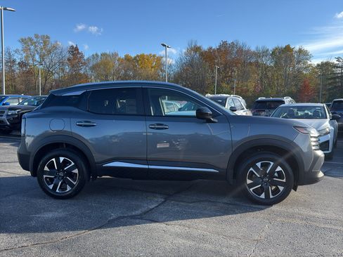 New 2026 Nissan Kicks SV w/ SV Premium Package image 4