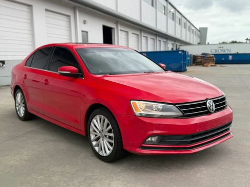 Used 2015 Volkswagen Jetta SE FWD image 4