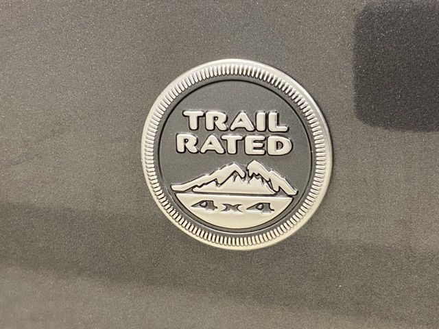 Used 2017 Jeep Wrangler Unlimited Rubicon w/ Connectivity Group AWD/4WD image 31