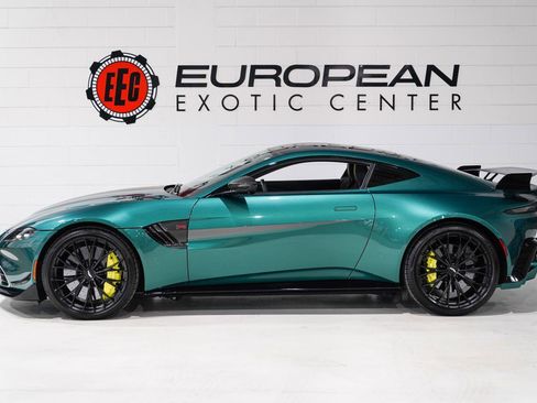 Used 2023 Aston Martin V8 Vantage Coupe image 7