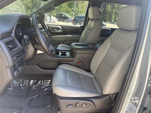 Used 2024 Chevrolet Tahoe LT image 8