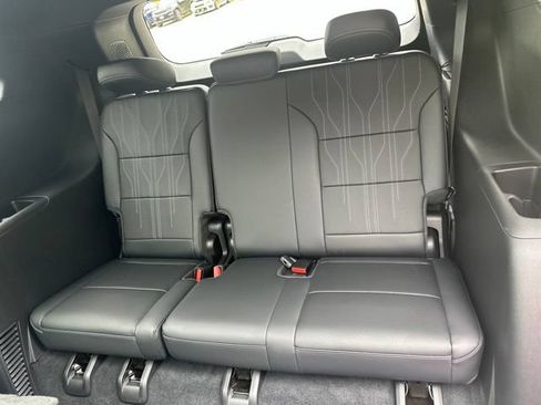 Used 2025 Buick Enclave Avenir w/ Super Cruise Package AWD/4WD image 62