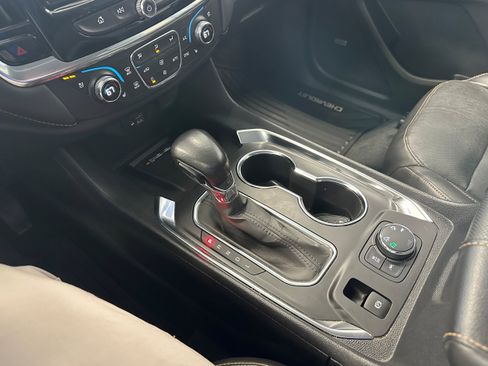 Used 2021 Chevrolet Traverse Premier image 20