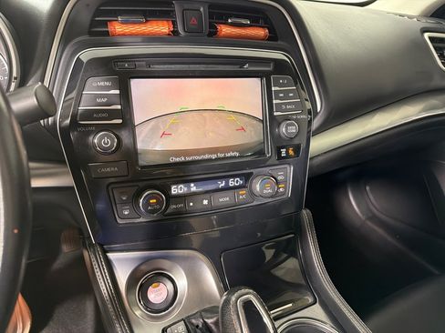 Used 2021 Nissan Maxima 3.5 SV w/ Floor Mat Group FWD image 15