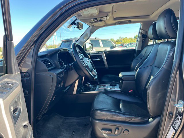 Used 2014 Toyota 4Runner Limited AWD/4WD image 29