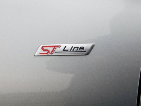 Used 2024 Ford Escape ST-Line image 9