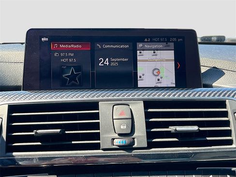 Used 2020 BMW M4 Convertible w/ Competition Package image 15