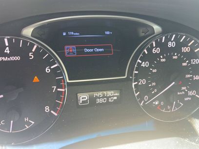 Used 2014 Nissan Pathfinder SL w/ Trailer Tow Package