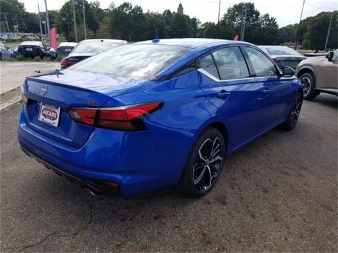 New 2025 Nissan Altima 2.5 SR image 6