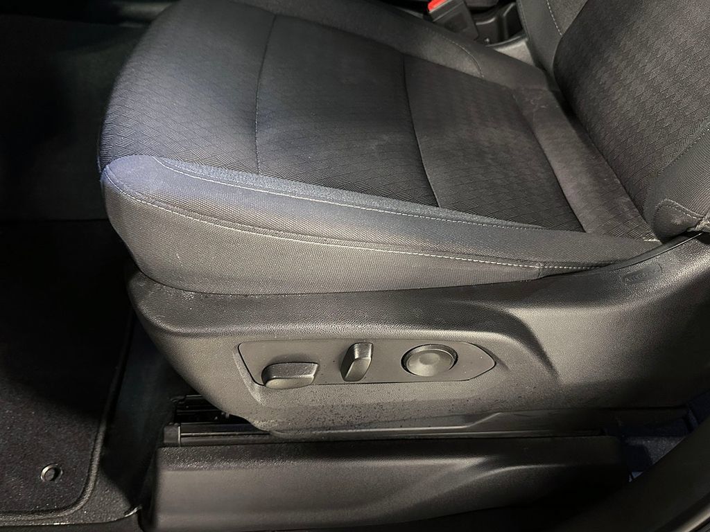 Used 2023 Chevrolet Silverado 1500 RST AWD/4WD image 23
