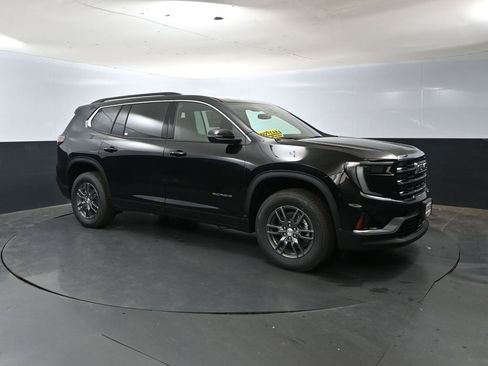 New 2025 GMC Acadia Elevation image 3
