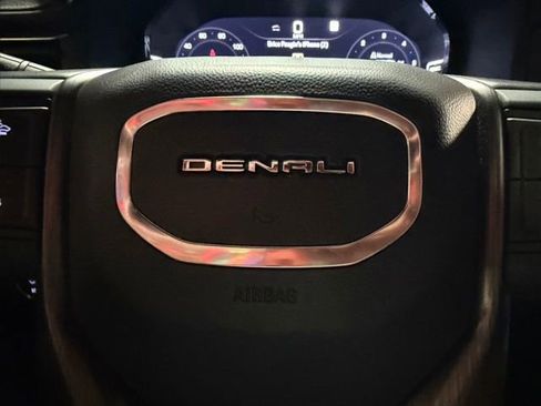 Used 2023 GMC Yukon Denali Ultimate AWD/4WD image 18