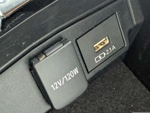 Used 2021 Toyota Corolla LE image 21